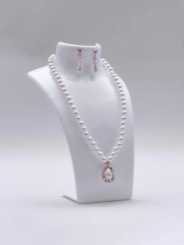 Figure Design Necklace Display for Countertop! White