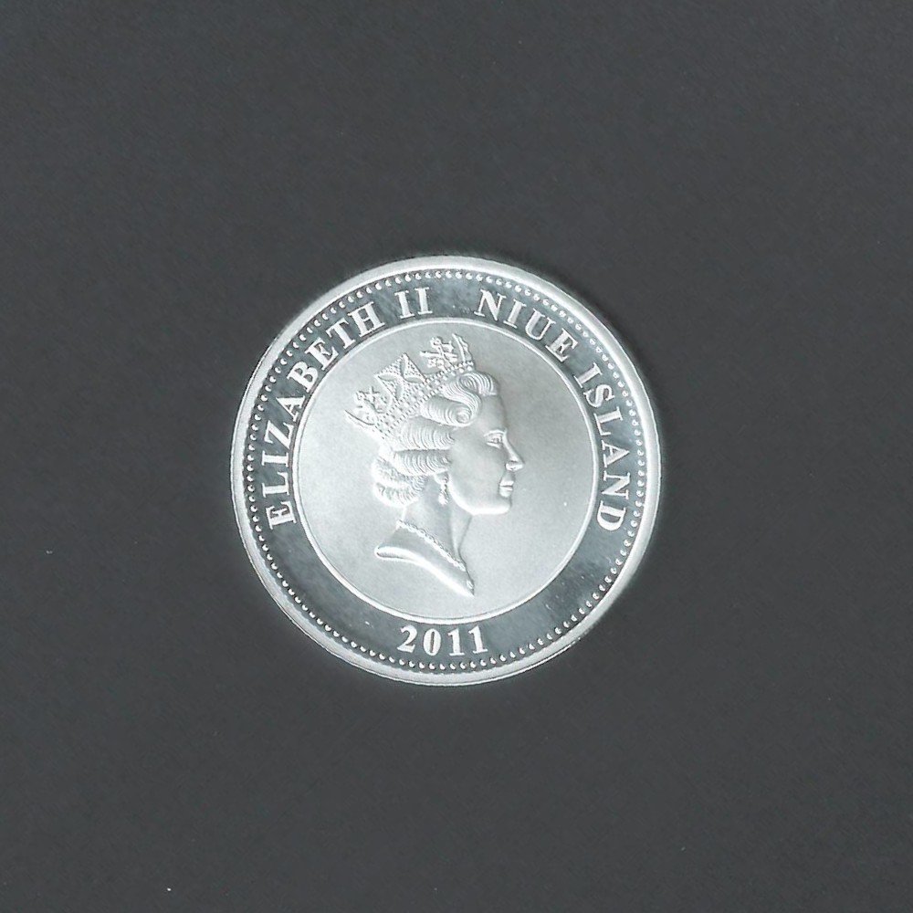 2011 Crowd and Flower $1 Nieu Diana Princess of Wales - Silver Plated Copper Proof Coin