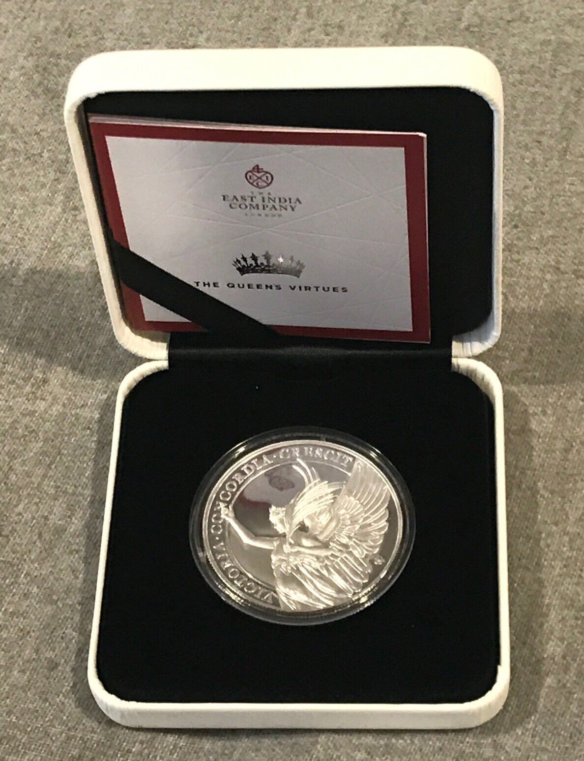 2021 £1 The Queen´s Virtues - Victory  St. Helena BU Proof Comes in a Air-Tite Capsule - In Nice Box with COA Coin