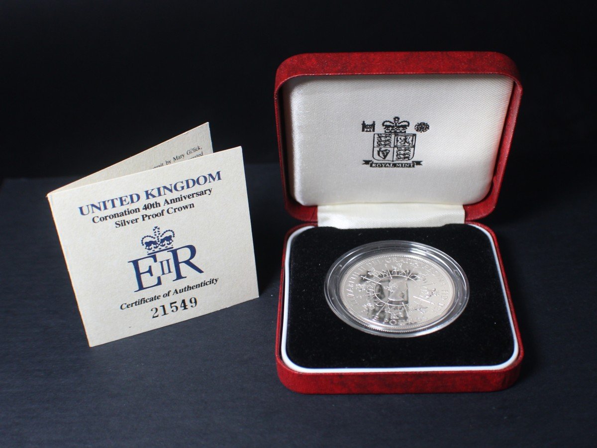1993 £5 40th Anniversary of Coronation of Queen Elizabeth II Silver BU Proof Coin - Comes in a Nice Box with COA