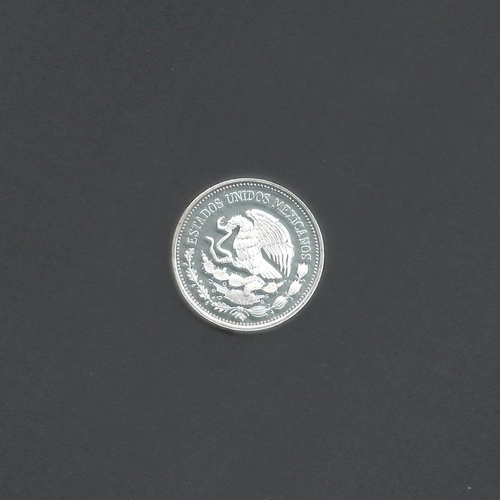 1985 25 Pesos Football World Cup Rosette Silver Mexico Coin